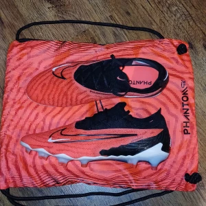 Nike phantom gx elite - Sprillans nya, använda 1 gång, påse och låda följer med, priset är inte hugget i sten