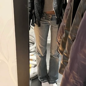 Lågmidjade lee jeans  - Lågmidjade lee jeans 