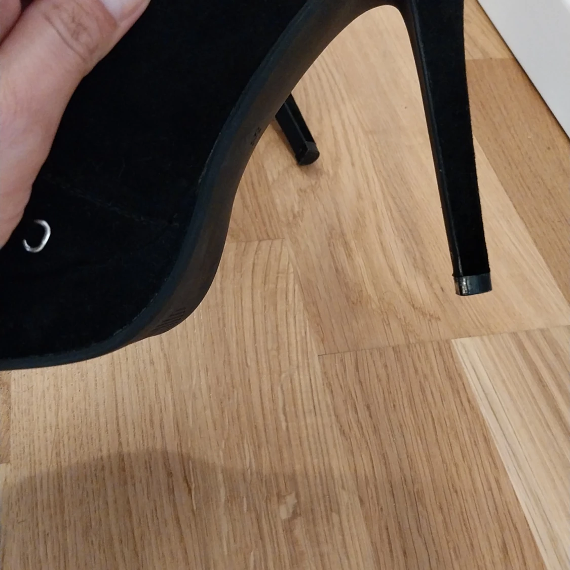 Högklackade skor - 91