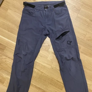 Norröna byxor - Säljer dessa jättesköna norröna byxorna Ny pris ligger på 2000 mitt pris 900kr