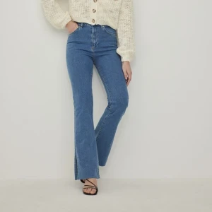 Jeans från NA-KD - Helt oanvända jeans med prislapp på. Säljs då dem inte kommer till användning 