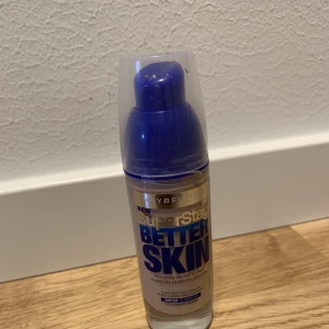 Foundation- Maybelline - Färgen ligth beige