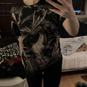 Tröja  - Cool tröja i storlek M