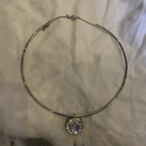 Halsband - Helt nytt halsband.