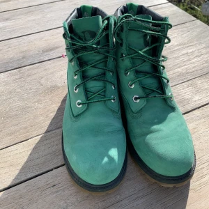 Gröna timberland skor stl 37 - Säljer pga ingen användning 