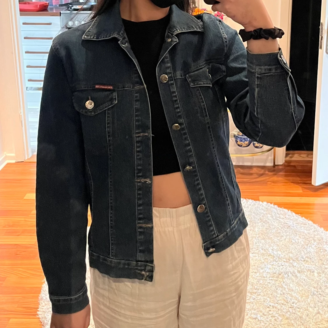 Mörkblå jeansjacka 