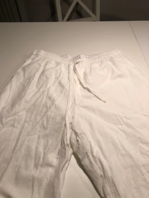 Linnebyxor  - Vita linnebyxor aldrig använda 