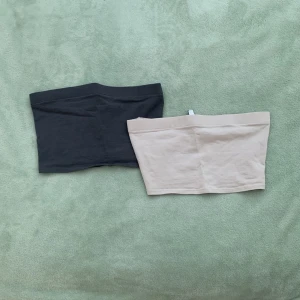 Tube toppar - Två tube toppar från H&m. Skriv om du har frågor!