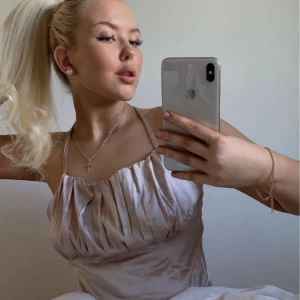 Tröja - Tröja i storlek S, säljer då den inte kommer till användning 🩷