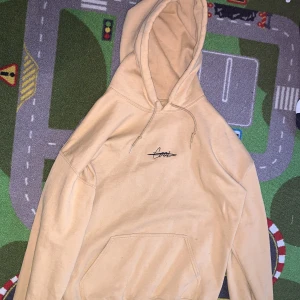 Broder John Cool Hoodie - Broder John Cool Hoodie Storlek Large Köpare betalar frakt