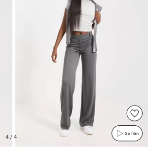 Nya byxor - Oanvända. Strl S. Nypris 499:- 