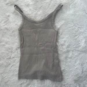 Basic linne - Basic linne från H&M. Bra skick