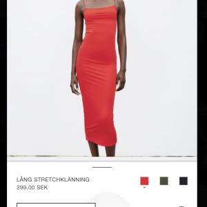 Jättesnygg röd klänning från zara, perfekt nu för sommaren. Enbart testad! ❤️🍒