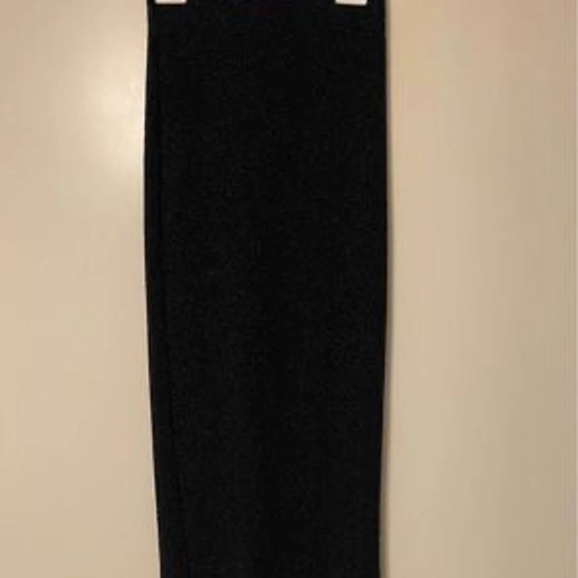 Svart glittrig klänning  - 91