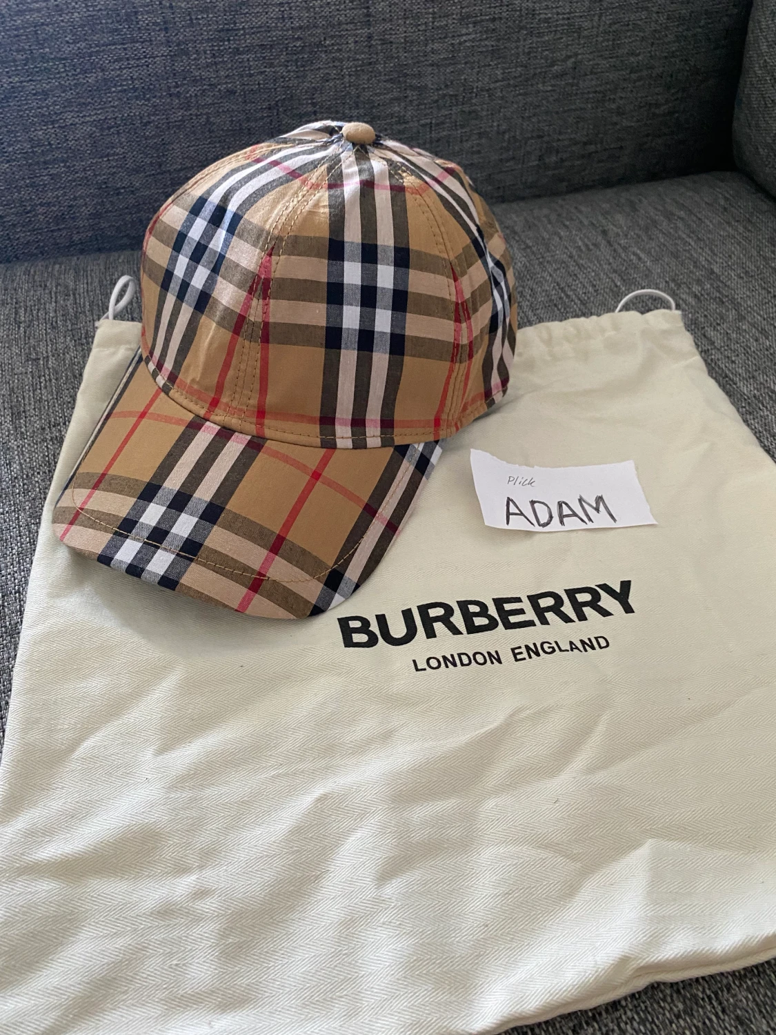 BURBERRY KEPS