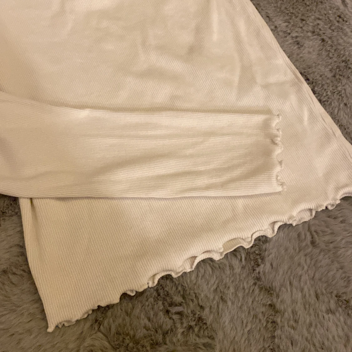 Vit enarmad tröja - 90