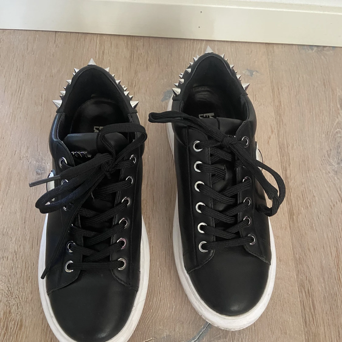 Karl Lagerfeld skor - 90