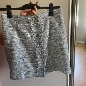 Veronica Virta kjol - Fin och klassisk kjol från Veronica Virta i nyskick! 