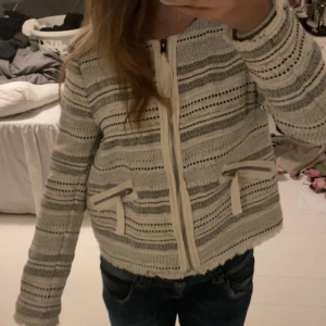 Snygg tröja - Säljer denna tröja som jag köpte second hand, as snygg❤️‍🔥