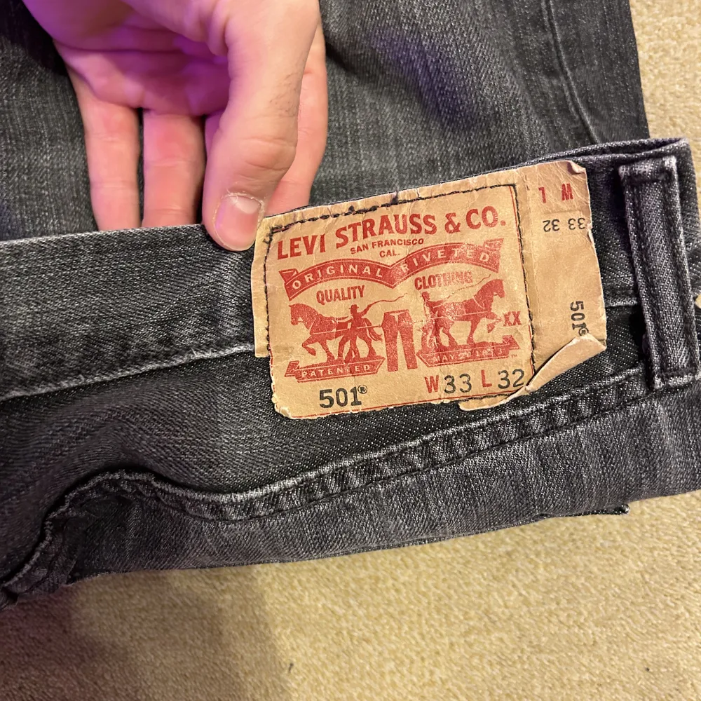 501 levi’s jeans storlek W33 L32. Jeans & Byxor.