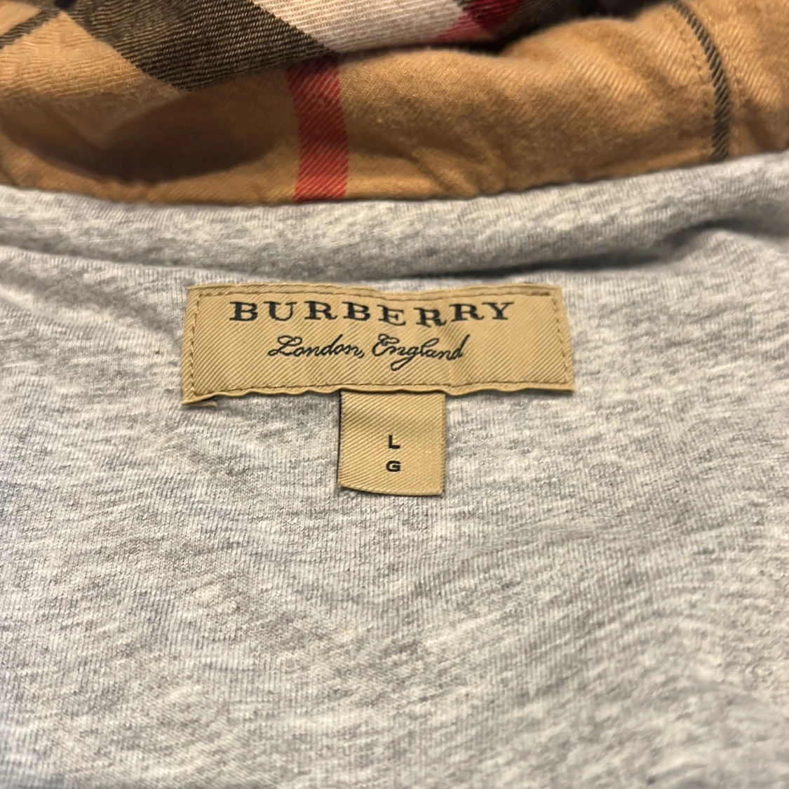 Burberry hoodie  - 90