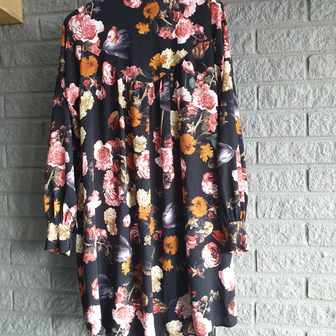 Blommig klänning  - 90