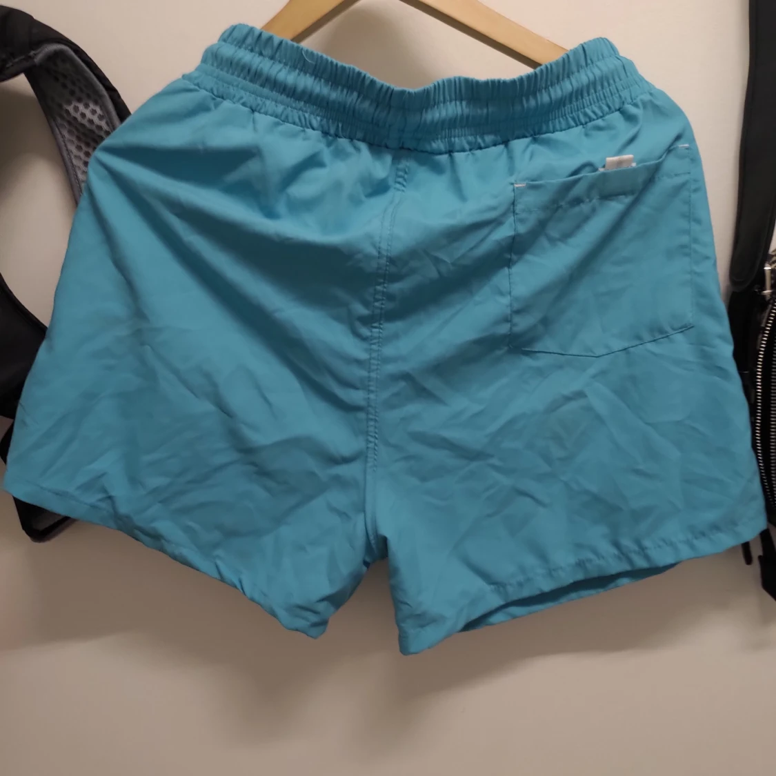 LV streetwear (logo på shorts lysa fram när det blir blött) - 90