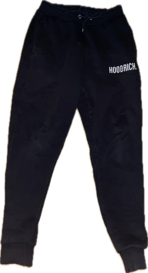 hoodrich dress - bra skick som ny har vuxit ur den