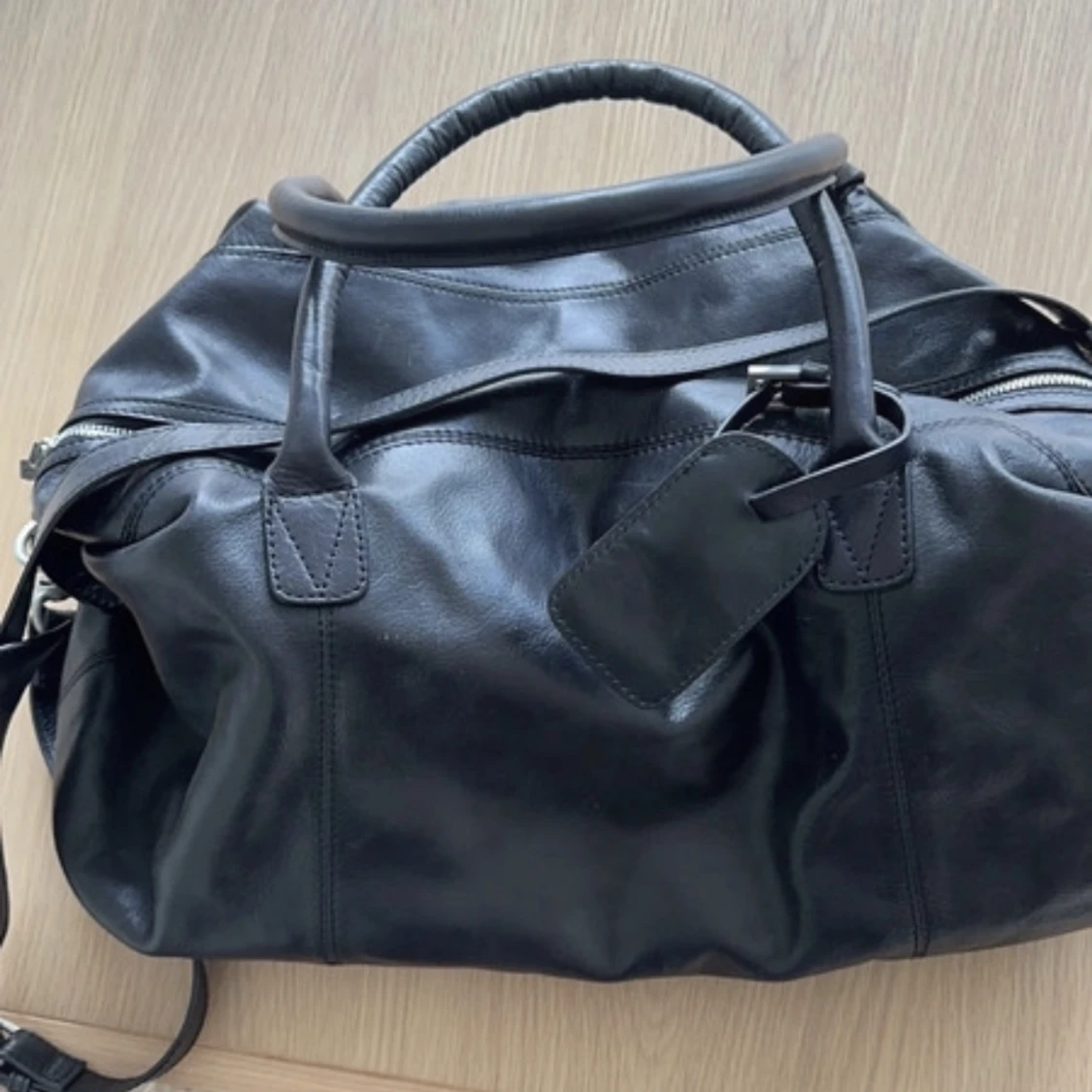 Snygg rymlig väska - 90