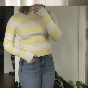 Ribbad tröja - Randig ribbad långärmad från bikbok i storlek XS