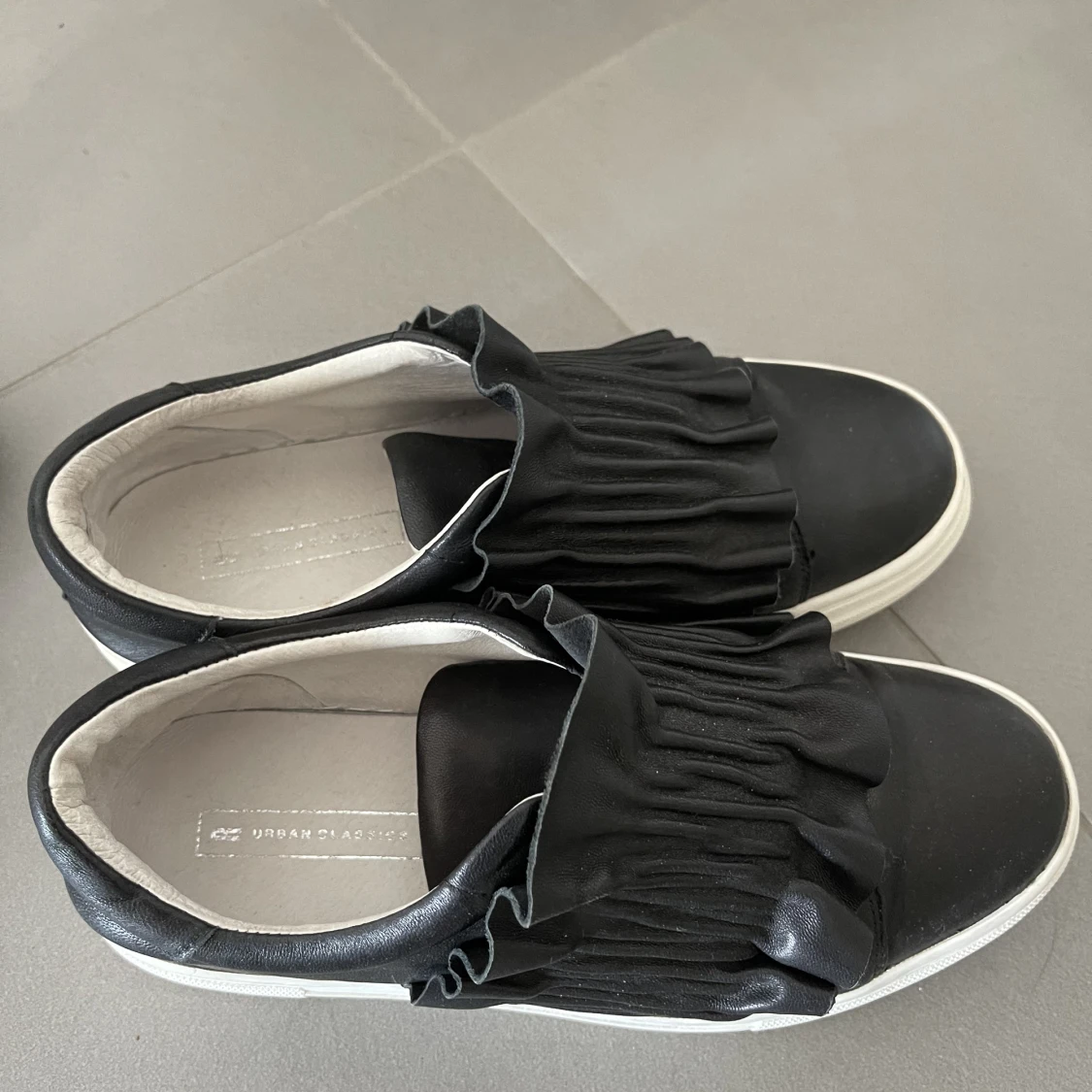 Säljer ett par Urban classics - 91