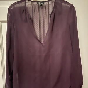 Blus - Fin blus som aldrig använts! 