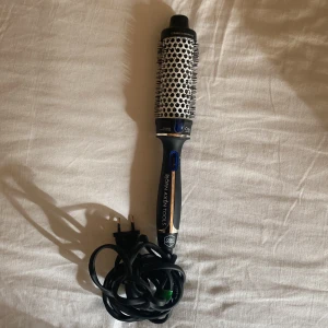 Björn Axén Värmeborste - Björn Axén värmeborste 38 mm, knappt använd/nyskick 💗