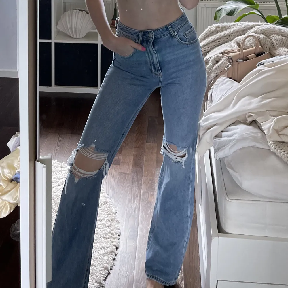Jeans från Vero Moda, storlek 26/34. Hög midja.. Jeans & Byxor.