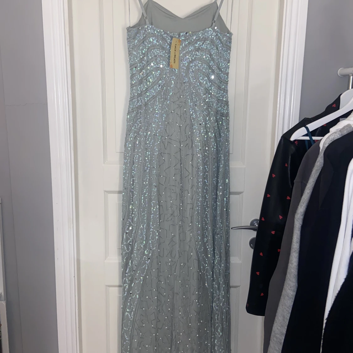 Glittrig maxiklänning  - 90