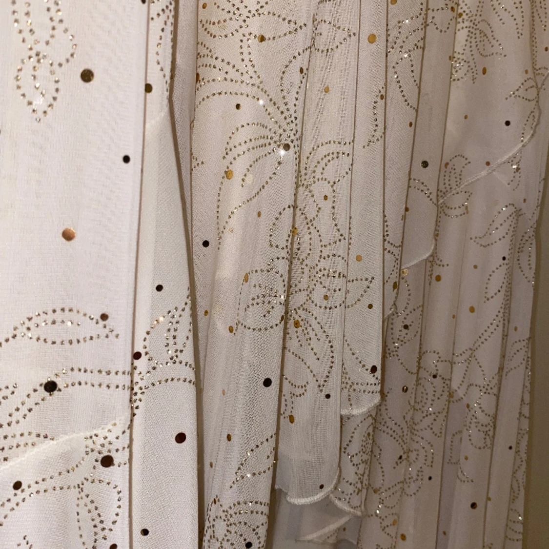 Glittrig klänning - 90