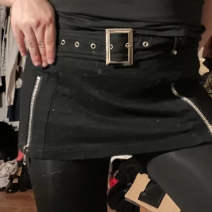 Kjol med skärp - Cool