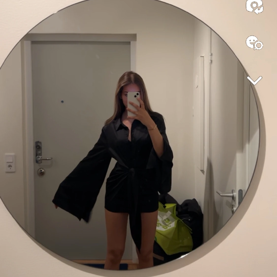 Satin klänning  - 90