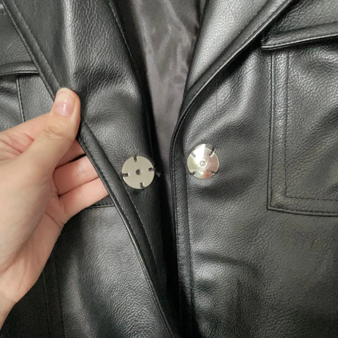 Lång läderkappa  - 44