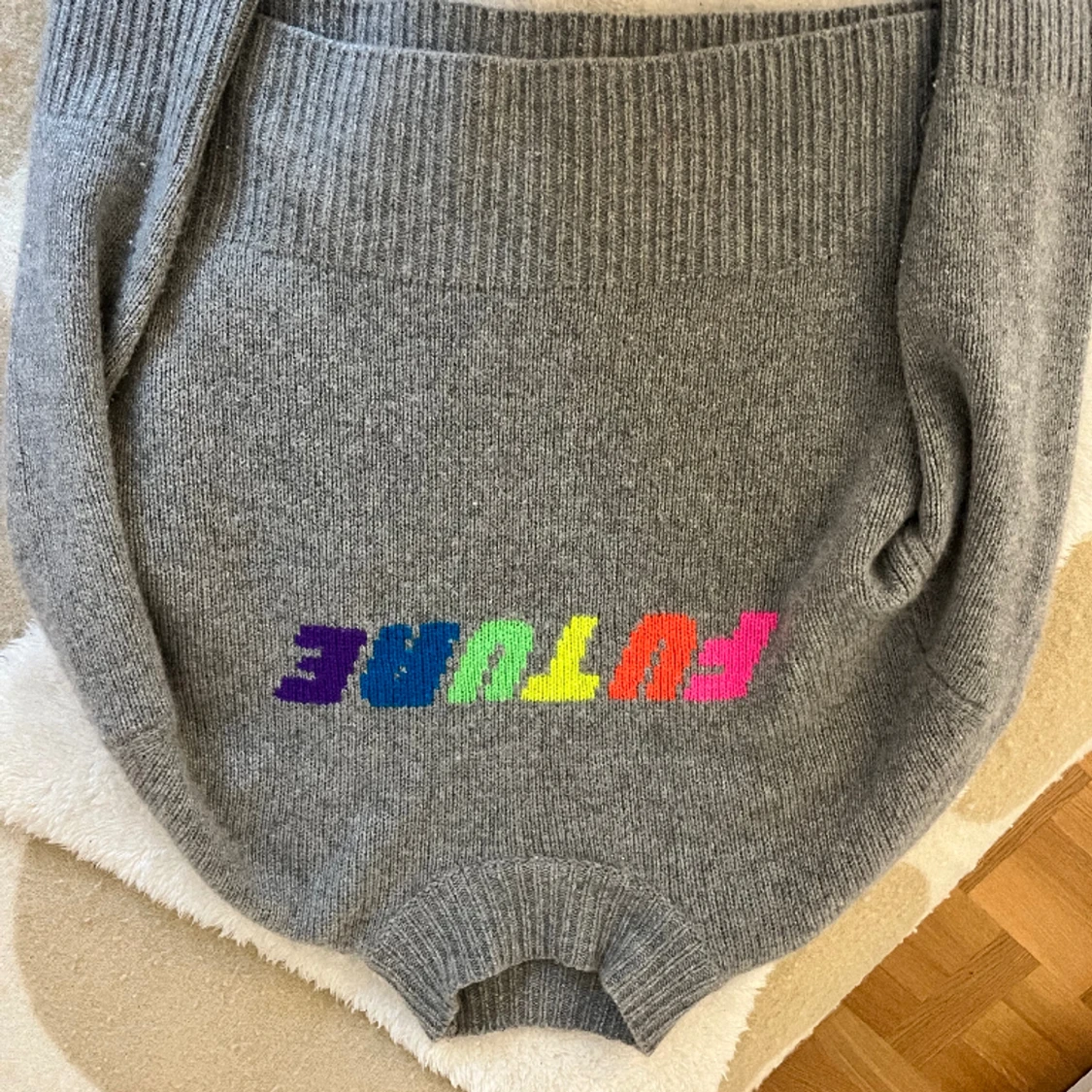 Kashmir tröja , from future  - 91