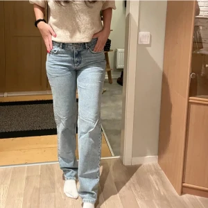 Ljusblåa jeans  - Kommer inte till användning längre🩵