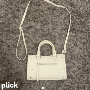 Väska - Snygg väska från hm