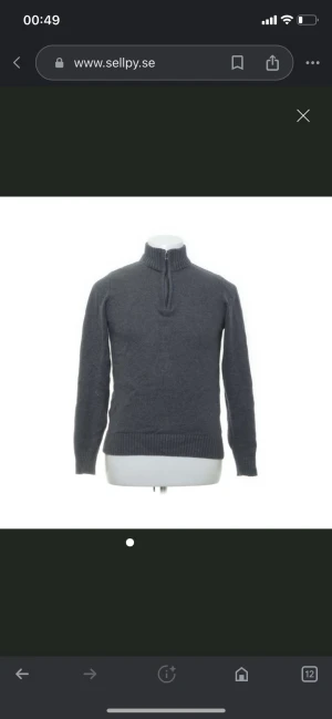 J.f.k - Halfzip tröja i väldigt bra sick utan defekter vända fåtal gånger den har sicket 8,5, den är i storlek s