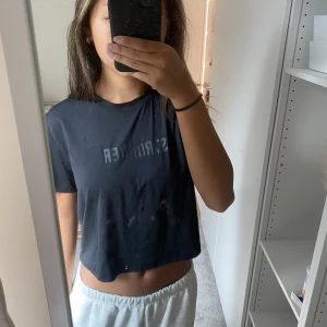 tränings tröja  - tränings tröja från stronger🖤