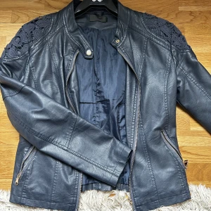 Motor/racer jacka - Finns i Stockholm 