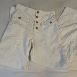Manchesterbyxor från ”& other stories” - Knappt använda, storlek 36!