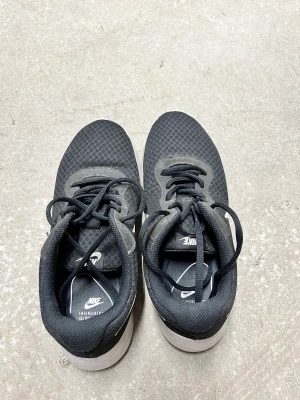 Nike junior shoes  - Nike junior shoes size US -7  EUR 38