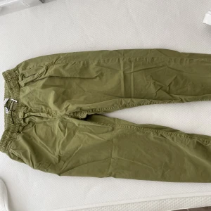 Byxor - Använda några få gånger, tyvärr passar de inte längre