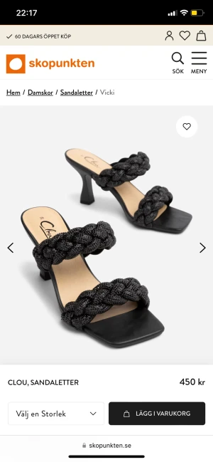 Klackskor - Klackskor som jag enbart använt 1 gång en snabbis under balen innan sneakers kom fram🫣så finns inga slitningar, ser ut som helt oanvända! Köpte för 450 säljer för 250