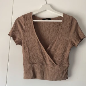 Topp från bikbok - Supergullig topp från bikbok. Jättebra skick